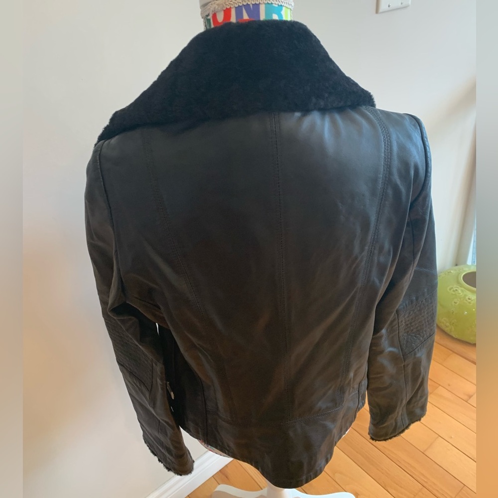 NWOT Badgley Mischka Black Leather Moto Jacket w/Lamb Fur Collar - Picture 7 of 14